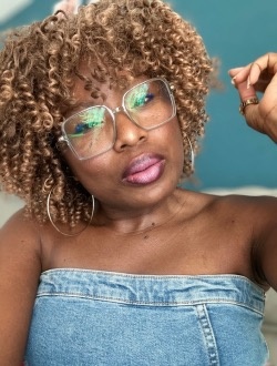 Profil de Tanyahe, une femme célibataire de 47 ans à Buc