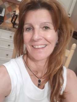 Profil de Jennifer, une femme célibataire de 62 ans à Châteauguay