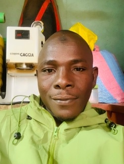 Profil de Tahirou, un homme célibataire de 35 ans à Bouaké