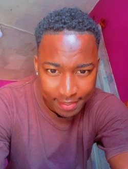 Profil de Nicolas, un homme célibataire de 22 ans à Toamasina
