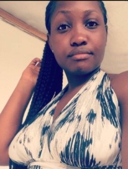 Profil de Linda, une femme célibataire de 28 ans à Douala