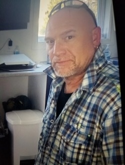 Profil de Christ, un homme célibataire de 54 ans à Farnham