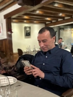 Profil de Aziz, un homme célibataire de 45 ans à Chambray-lès-Tours