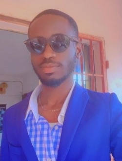 Profil de Maxi, un homme célibataire de 27 ans à Lomé