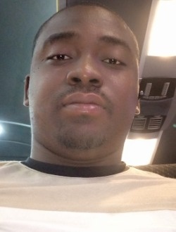 Profil de Leon, un homme célibataire de 36 ans à Marcory