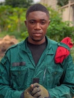 Profil de Placide, un homme célibataire de 28 ans à Yaoundé