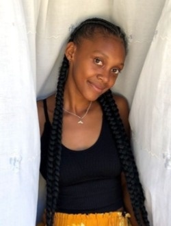 Profil de Diane, une femme célibataire de 21 ans à Antsiranana
