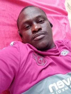 Profil de Mamadou Lamine, un homme célibataire de 42 ans à Thiès