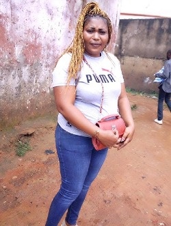 Profil de Cathy, une femme célibataire de 39 ans à Yaoundé