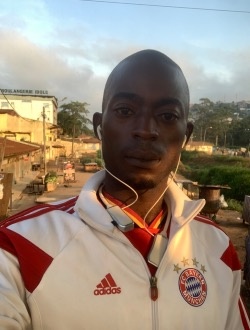 Profil de Franck, un homme célibataire de 30 ans à Nkoabang