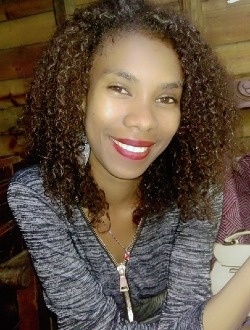 Profil de Victoire, une femme célibataire de 27 ans à Toamasina