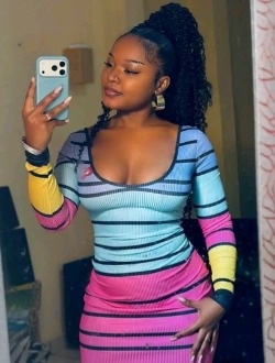 Profil de Chinah, une femme célibataire de 21 ans à Antsiranana