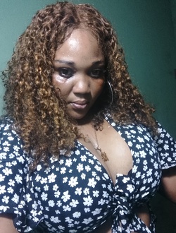 Profil de Ange, une femme célibataire de 33 ans à Cotonou