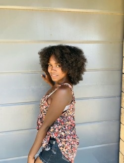 Profil de Mayah, une femme célibataire de 22 ans à Toliara