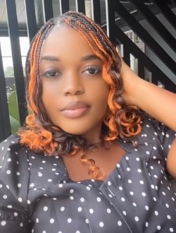 Profil de Danielle, une femme célibataire de 28 ans à Douala