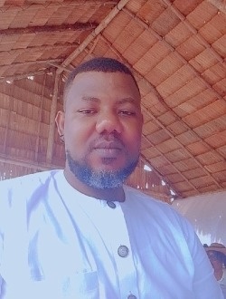 Profil de Romuald, un homme célibataire de 40 ans à Cotonou