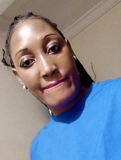 Profil de Theresa, une femme célibataire de 41 ans à Mbalmayo