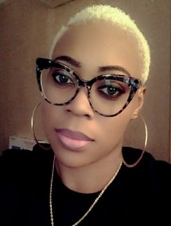 Profil de Edith, une femme célibataire de 40 ans à Odza II