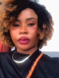 Profil de Cynthia, une femme célibataire de 35 ans à Abidjan