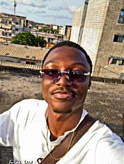 Profil de Moses, un homme célibataire de 23 ans à Abidjan