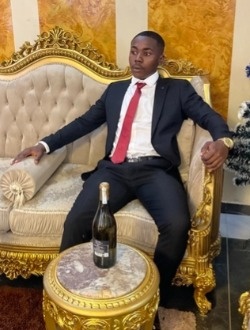 Profil de Miguel, un homme célibataire de 23 ans à Yaoundé