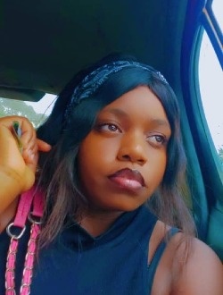 Profil de Alexia, une femme célibataire de 24 ans à Yaoundé
