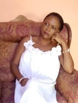 Profil de Francine, une femme célibataire de 50 ans à Abang