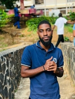 Profil de Louis, un homme célibataire de 27 ans à Odza II