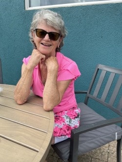 Profil de Chantal, une femme célibataire de 77 ans à Mirabel