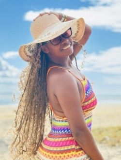 Profil de Shamirah, une femme célibataire de 23 ans à Antsiranana