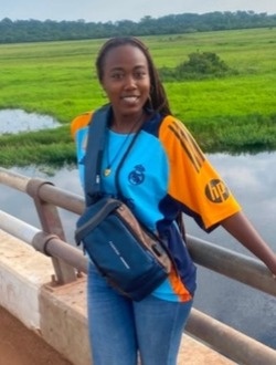 Profil de Diane, une femme célibataire de 24 ans à Yaoundé