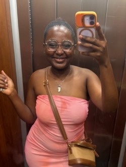 Profil de Morelle, une femme célibataire de 22 ans à Milan