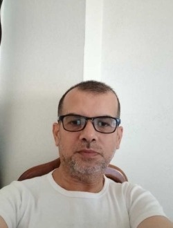 Profil de Mustapha, un homme célibataire de 61 ans à Alger
