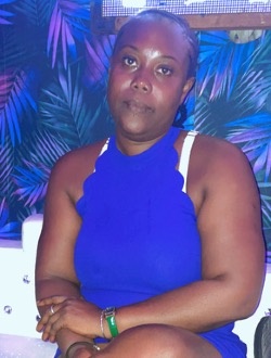 Profil de Diane, une femme célibataire de 38 ans à Abidjan