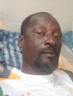 Profil de Phiphi, un homme célibataire de 50 ans à Petit Abidjan-Youkou