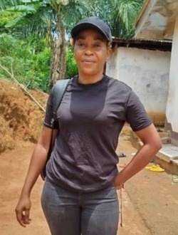 Profil de Claire Nadine, une femme célibataire de 39 ans à Yaoundé
