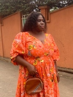 Profil de Carelle, une femme célibataire de 28 ans à Yaoundé
