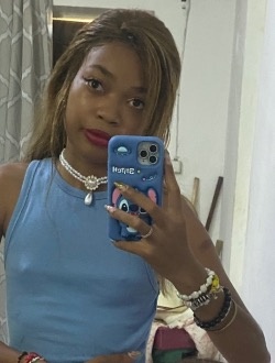 Profil de Leen Nas, une femme célibataire de 25 ans à Mahajambamoty