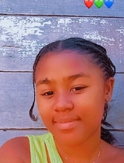 Profil de Wïndah, une femme célibataire de 18 ans à Sambava