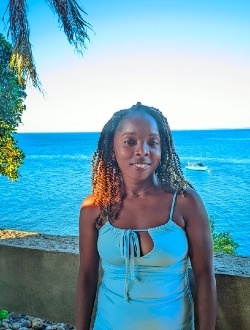 Profil de Noélie, une femme célibataire de 32 ans à Antalaha