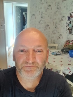 Profil de Michael, un homme célibataire de 54 ans à Couvin