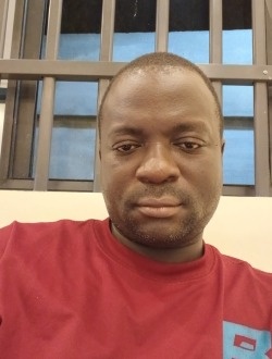 Profil de Ebner, un homme célibataire de 40 ans à Natitingou
