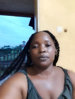 Profil de Gisèle, une femme célibataire de 40 ans à Yaoundé