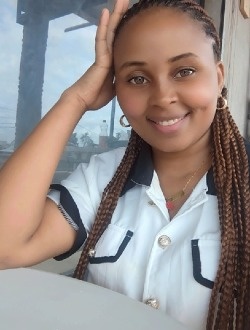 Profil de Latipha, une femme célibataire de 26 ans à Yaoundé