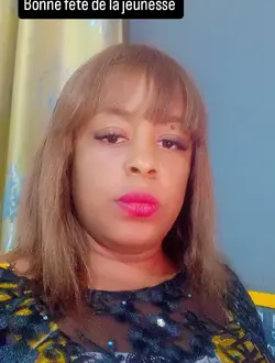 Profil de Danielle, une femme célibataire de 39 ans à Bafoussam