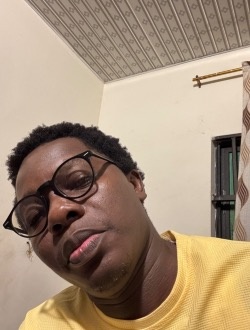 Profil de Brice, un homme célibataire de 26 ans à Lomé