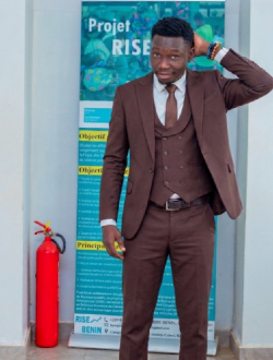 Profil de Kevin, un homme célibataire de 23 ans à Abomey-Calavi