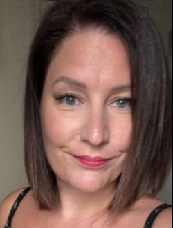 Profil de Aurélie, une femme célibataire de 38 ans à Nogent-le-Phaye