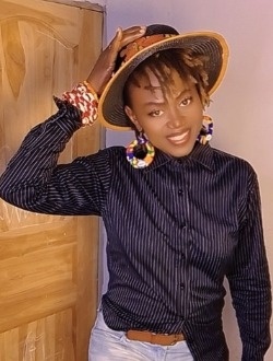 Profil de Elinam, une femme célibataire de 46 ans à Lomé