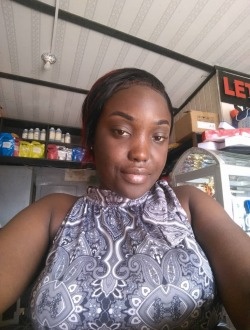 Profil de Solly, une femme célibataire de 44 ans à Yaoundé